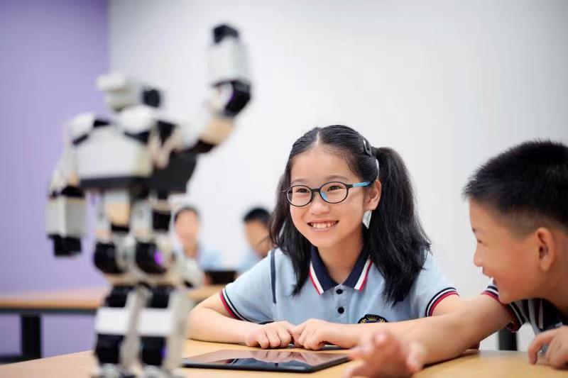 听完2022年政府工作报告 这几点值得人工智能行业重点关注
